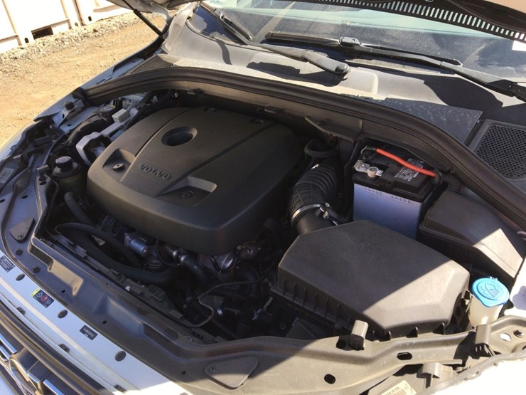 2017-volvo-xc60-image-6