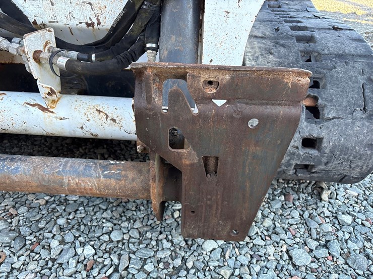 2019-bobcat-t595-image-34