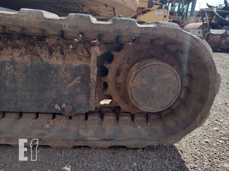 caterpillar-305e2-image-12