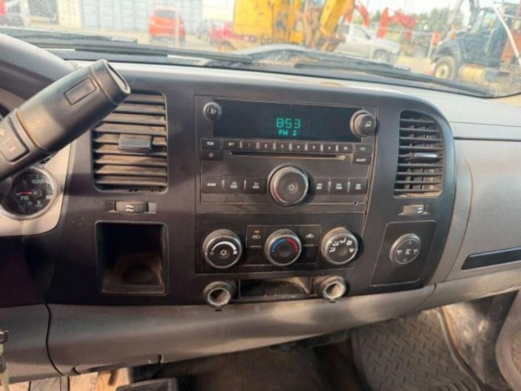 2007-gmc-sierra-3500-image-13