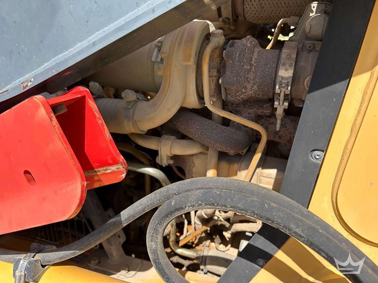 deere-410l-image-11