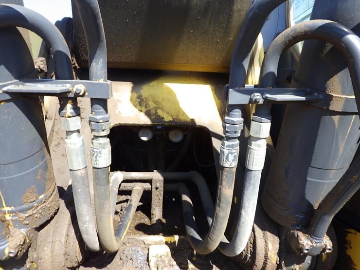 deere-330c-lc-image-38