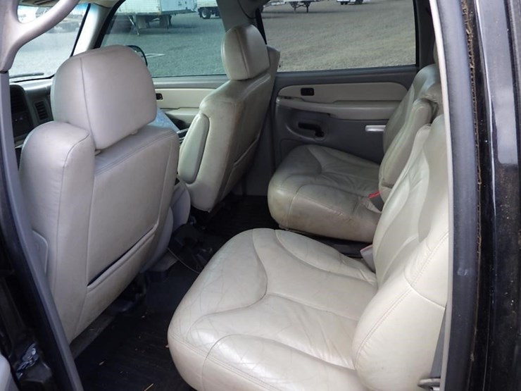 2002-gmc-yukon-xl-image-25