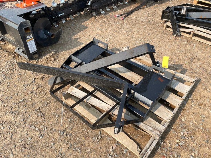 #2070-•-2026-mower-king-skid-steer-forks-image-2