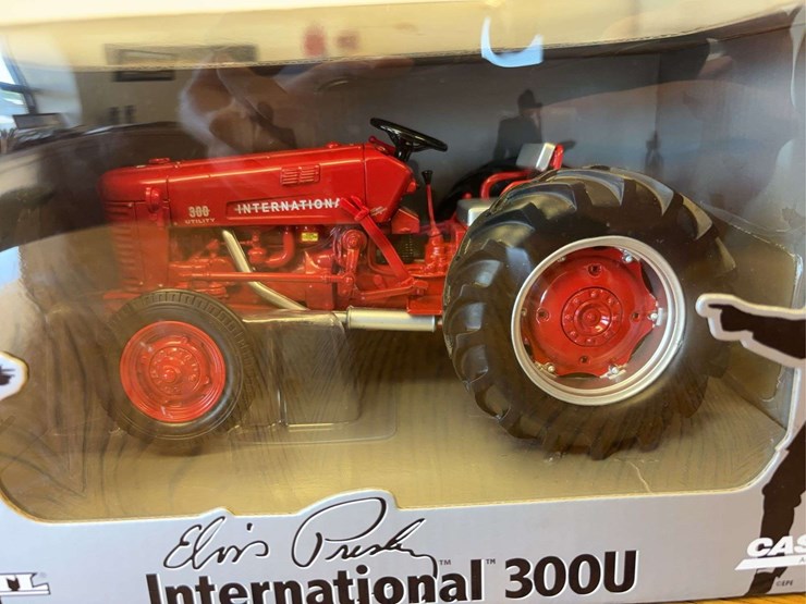 1/16-international-300-utility-elvis-presley-edition-image-2