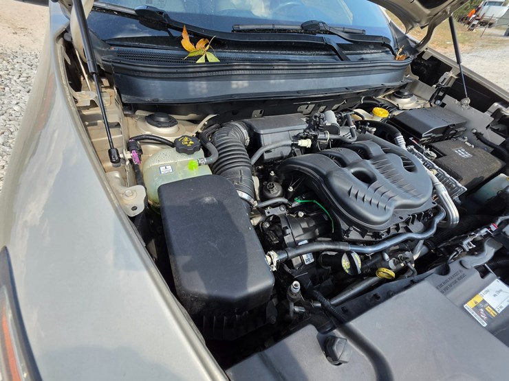 2015-jeep-cherokee-image-25