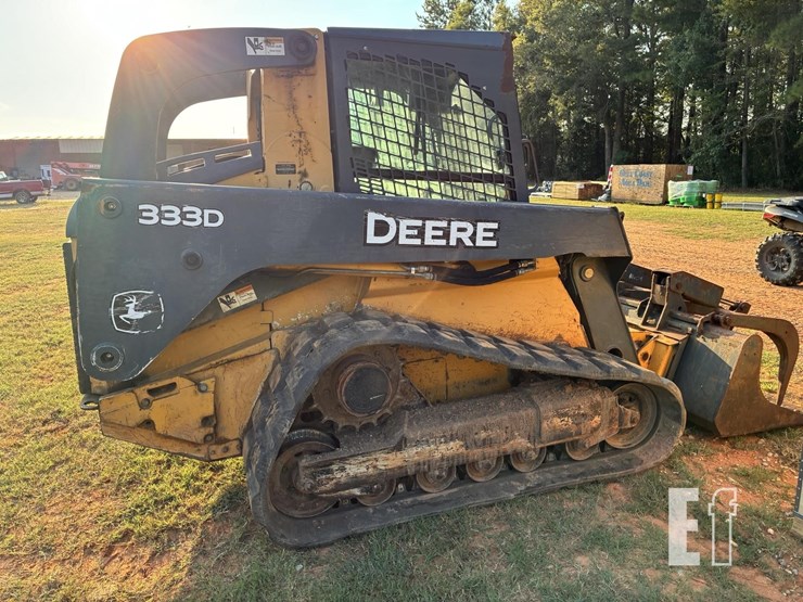 2012-deere-333d-image-3