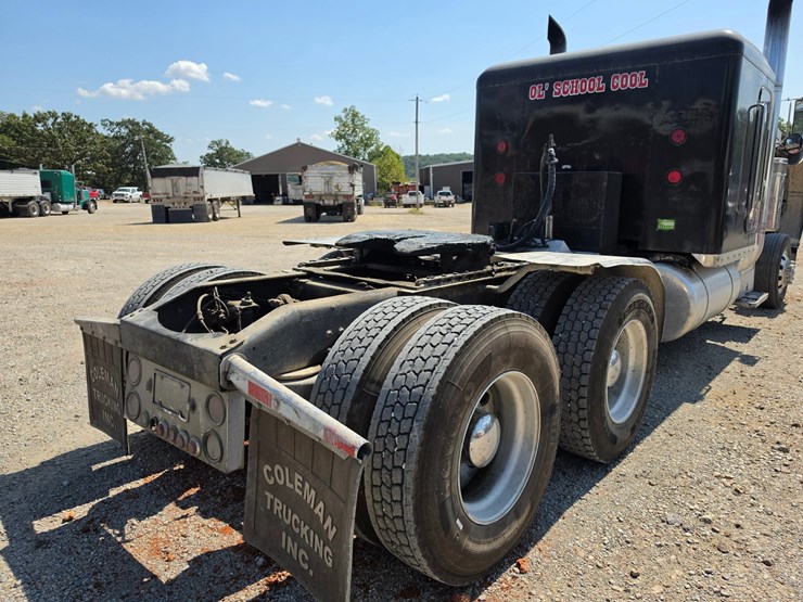 1992-peterbilt-379-image-73