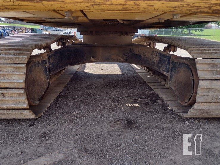 deere-270c-lc-image-32