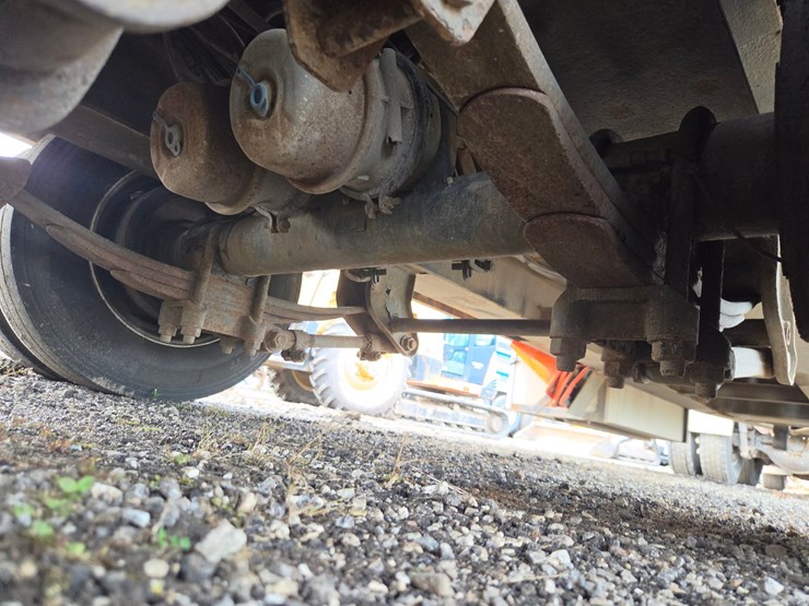 #3269-•-30'-tandem-axle-flatbed-trailer-image-33