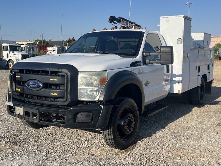 2012-ford-f550-image-1