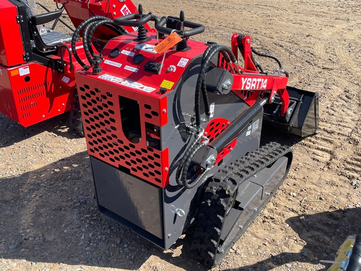 #5502-•-2026-agt-skid-steer-loader-image-6