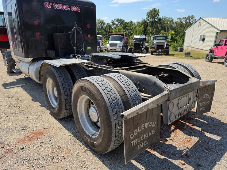 1992-peterbilt-379-image-71