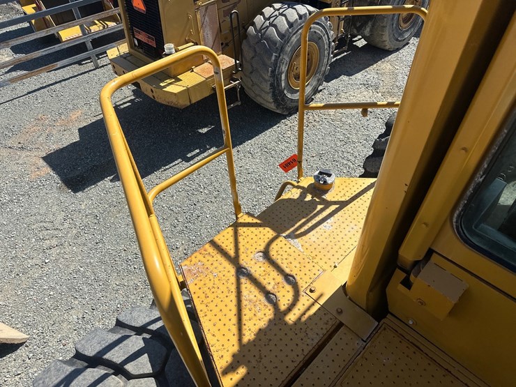 caterpillar-988f-image-68
