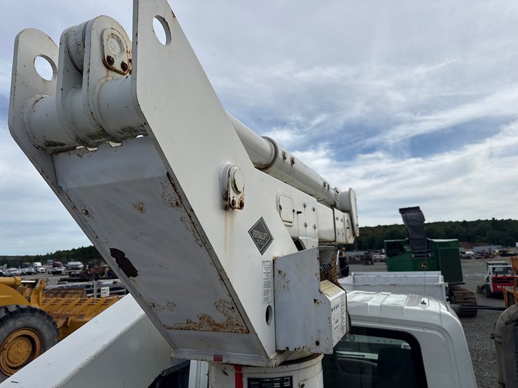 2008-international-durastar-4300-image-44