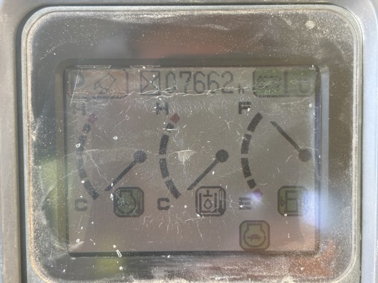 komatsu-pc228us-lc-3e0-image-37