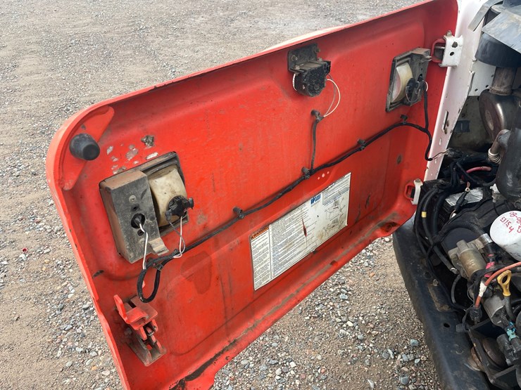 bobcat-t590-image-16