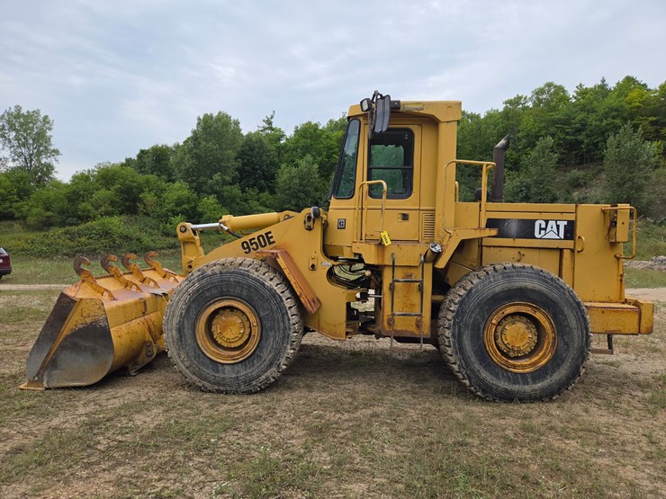 caterpillar-950e-image-2