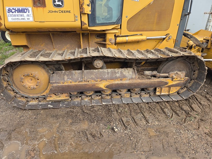 2004-deere-650h-xlt-image-53
