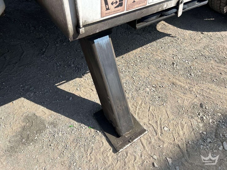 2017-ford-f550-image-21