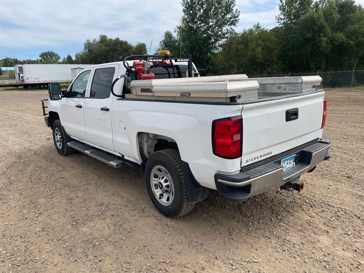 2019-chevrolet-2500-image-3