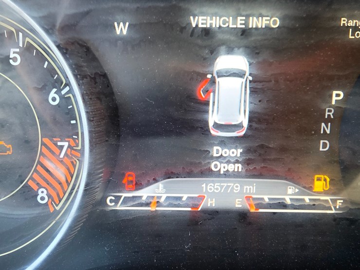 2015-jeep-cherokee-image-44