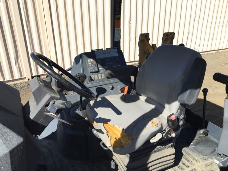 2019-deere-710l-image-9