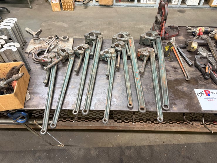 dh-pump-working-/-test-table-/-w/-tools-image-1