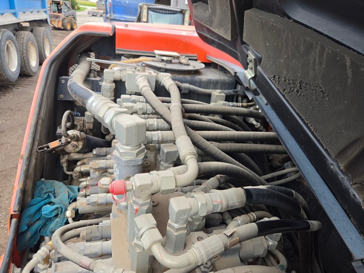 kubota-kx080-4-image-32
