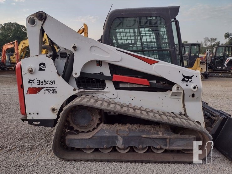 2020-bobcat-t770-image-25