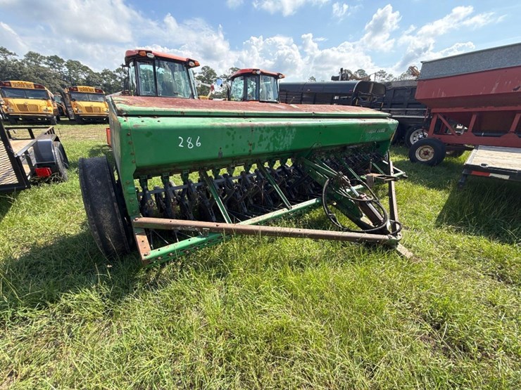 john-deere-450-image-1