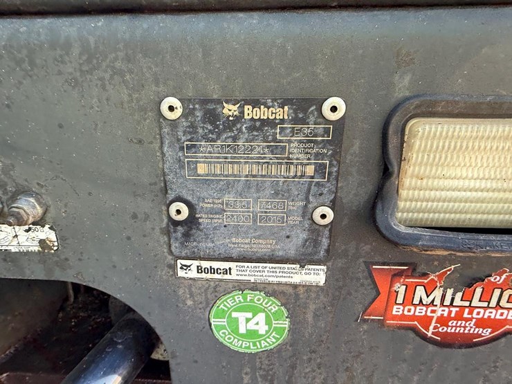2015-bobcat-e35-image-26