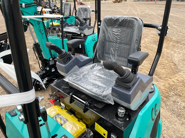 #5523-•-2026-cfg-kt13r-mini-excavator-image-9