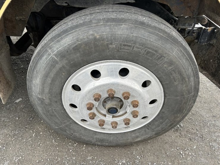 2006-kenworth-w900-image-32