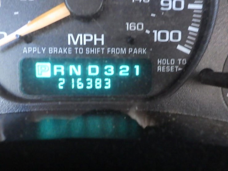2002-gmc-yukon-xl-image-36