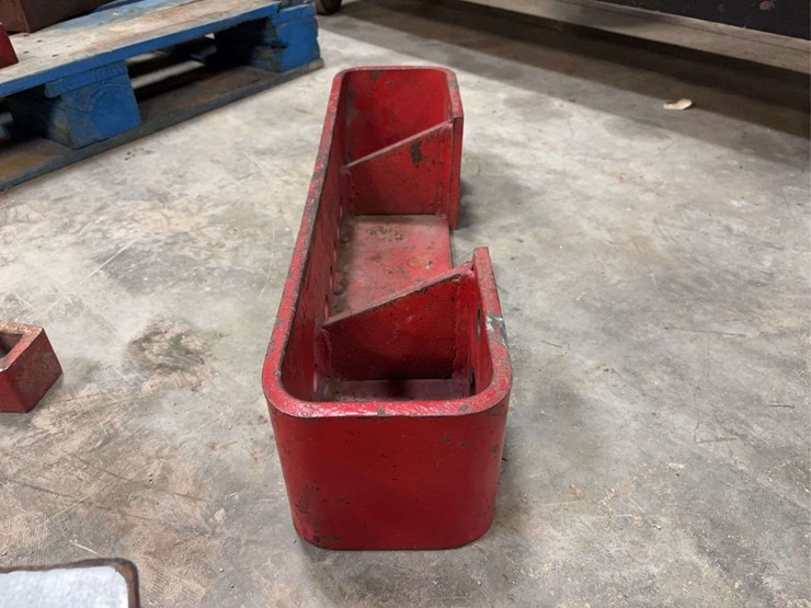 international-harvester-suitcase-weight-bracket-and-extensions-image-7
