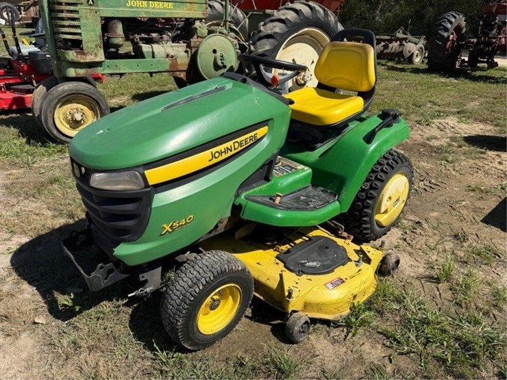 john-deere-x540-image-1