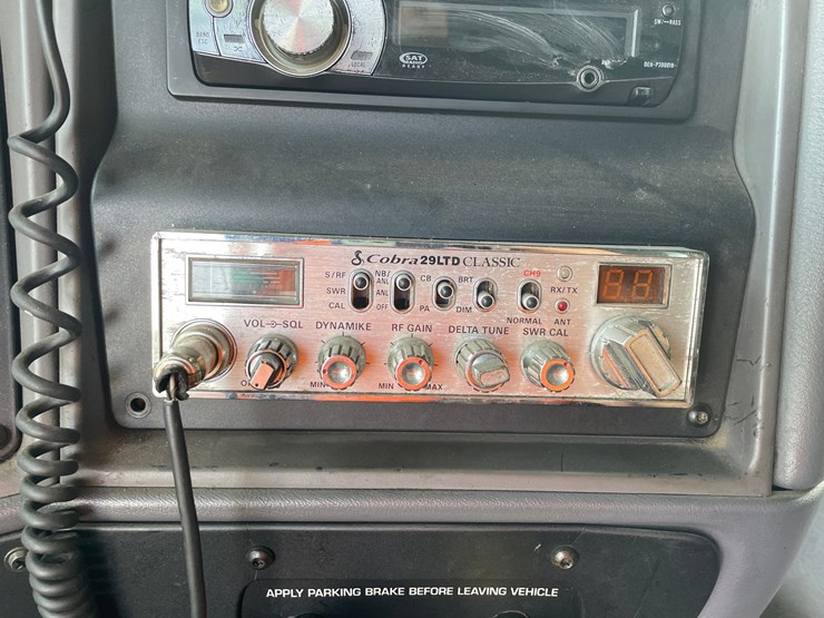 1999-kenworth-t2000-image-26