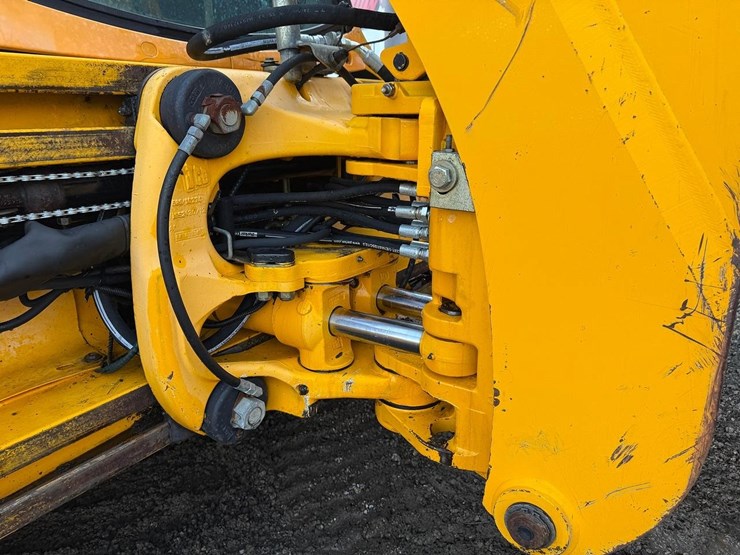jcb-214-image-17
