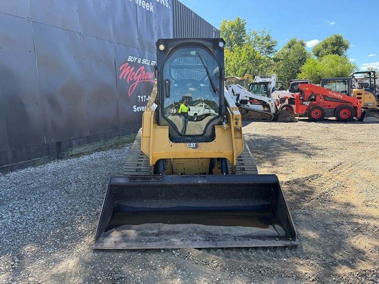 2023-caterpillar-259d3-image-7