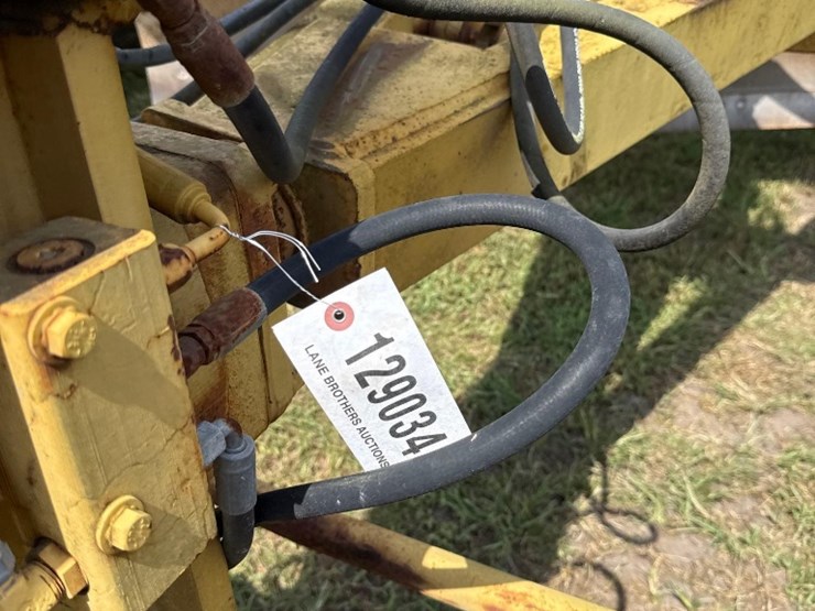 caterpillar-120g-image-16