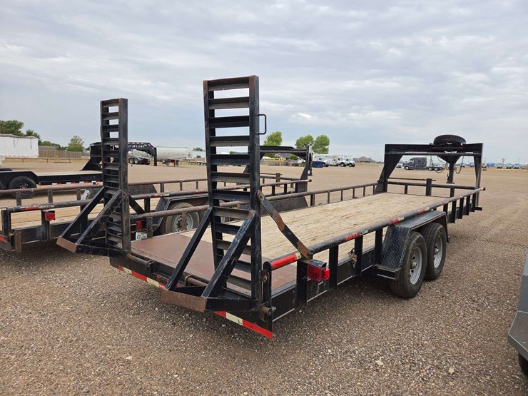 2014-texas-bragg-trailer-image-5