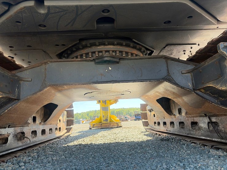 2015-deere-853m-image-31
