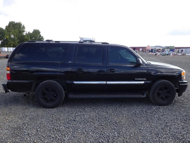2002-gmc-yukon-xl-image-6