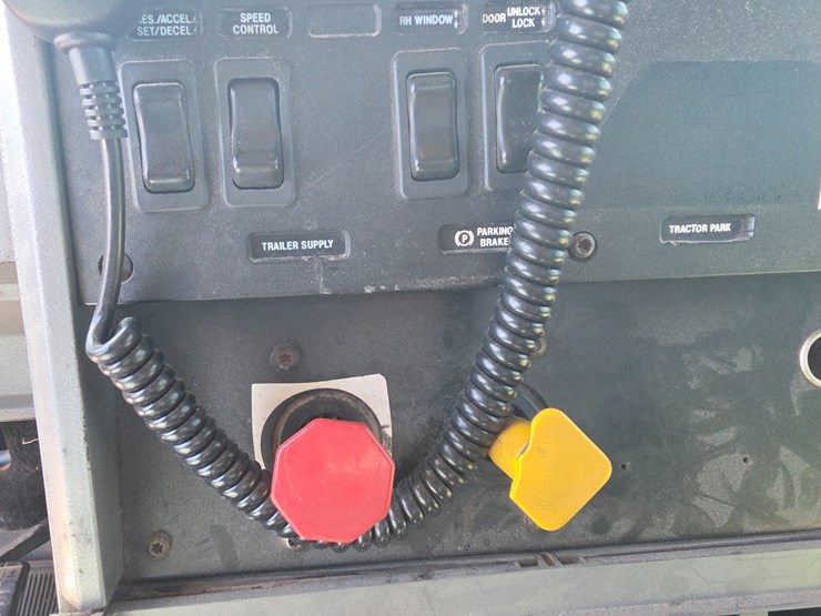 1996-mack-ch600-image-83