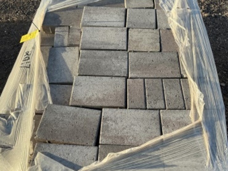 pallet-of-stone-pavers-image-4