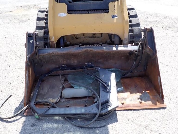 2002-caterpillar-226-image-7