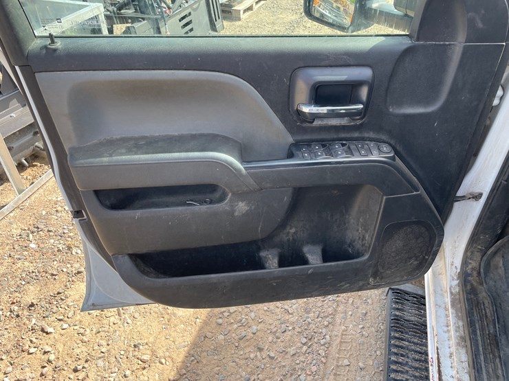 #1472-•-2019-gmc-sierra-pickup-truck-(has-mn-title)-image-25