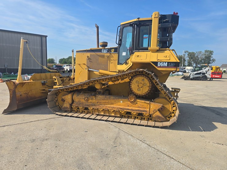 2002-caterpillar-d6m-lgp-image-9