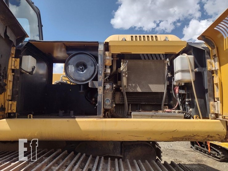 deere-270c-lc-image-19